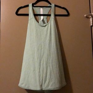 NWT Lululemon Essential Tank- size 4